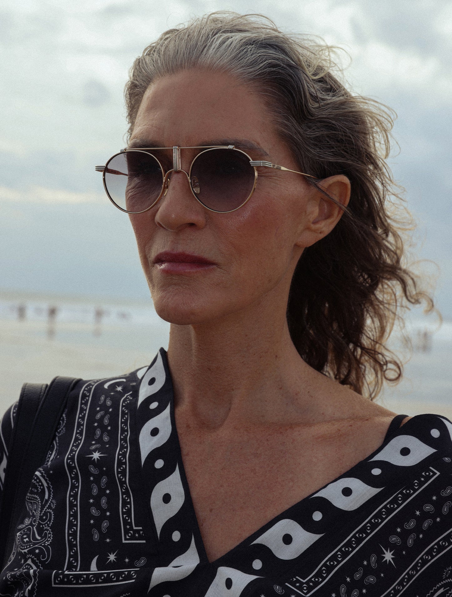 Le Deux - Gold / Grey Gradient